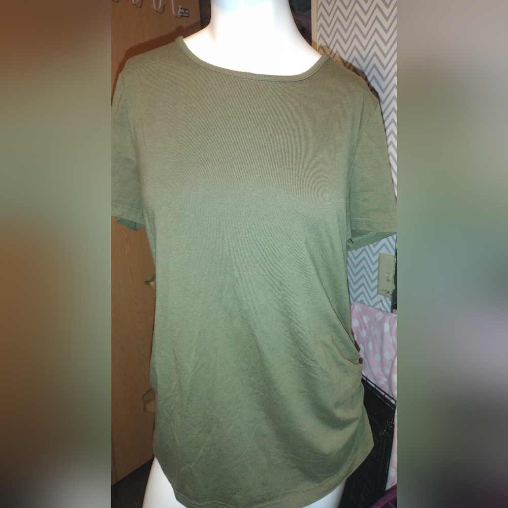 Women's Shein t-shirt